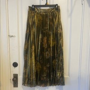 Elegant Floral A-Line Skirt - Gold and Green